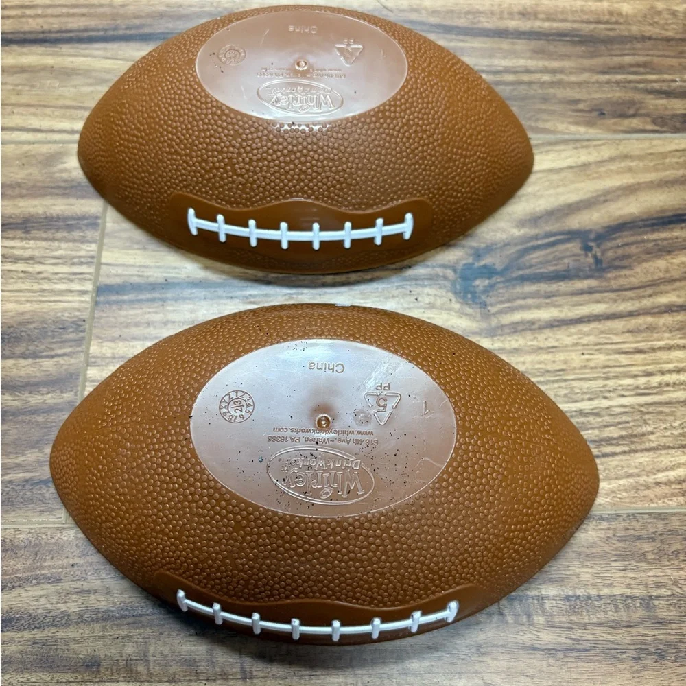 Whirley Drink works! Tampa Bay Buccaneers football shaped plastic bowls lot of 2